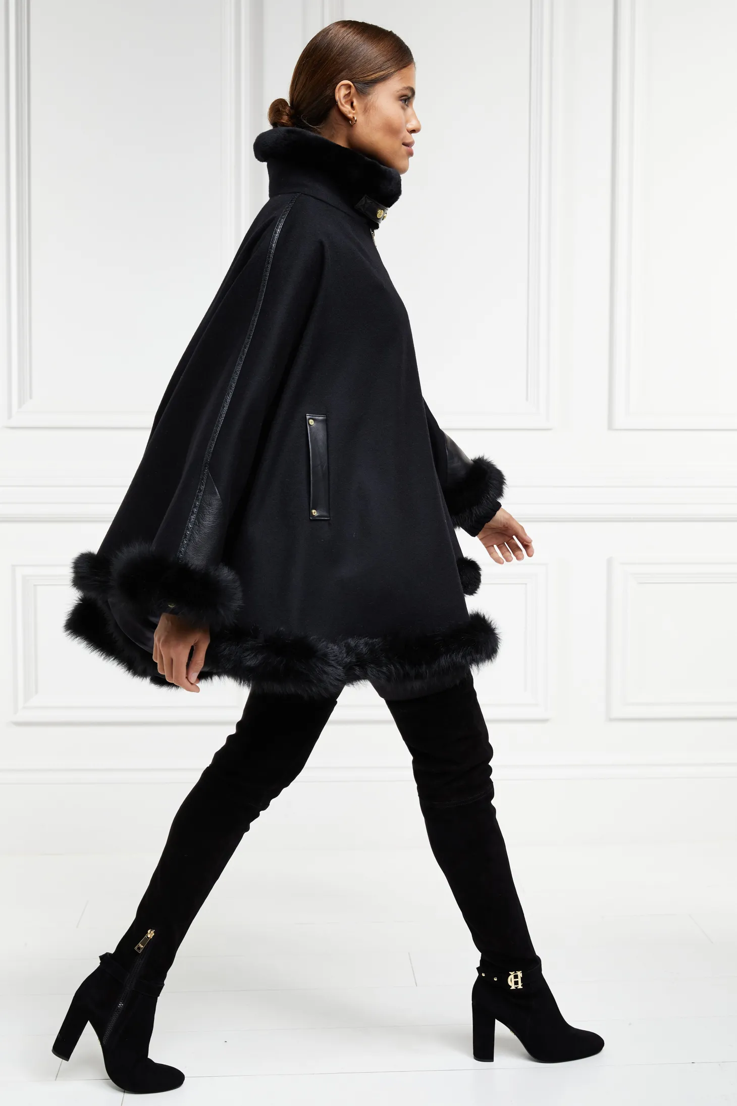 Gold Label Chiltern Cape (Soft Black)