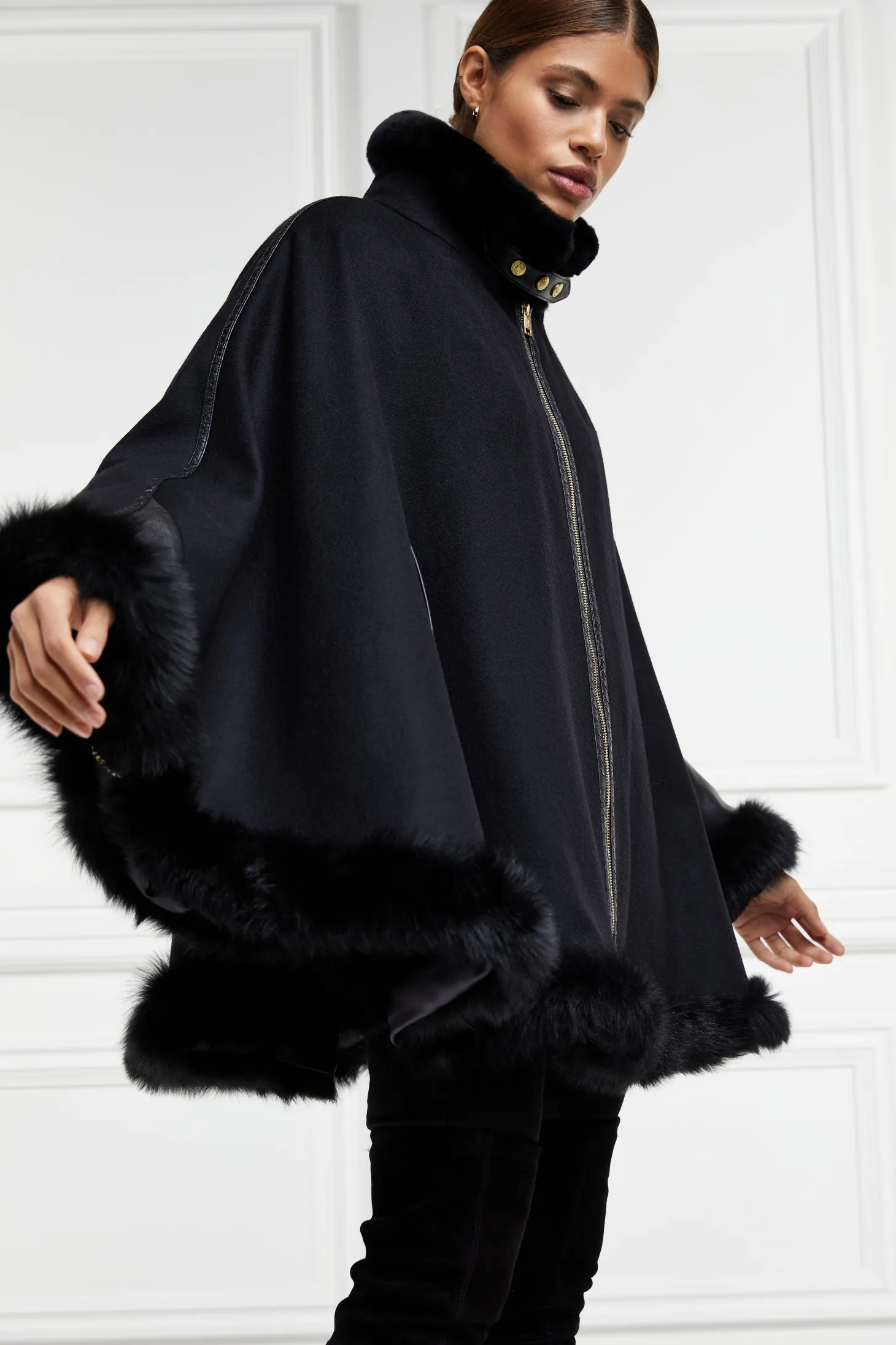 Gold Label Chiltern Cape (Soft Black)